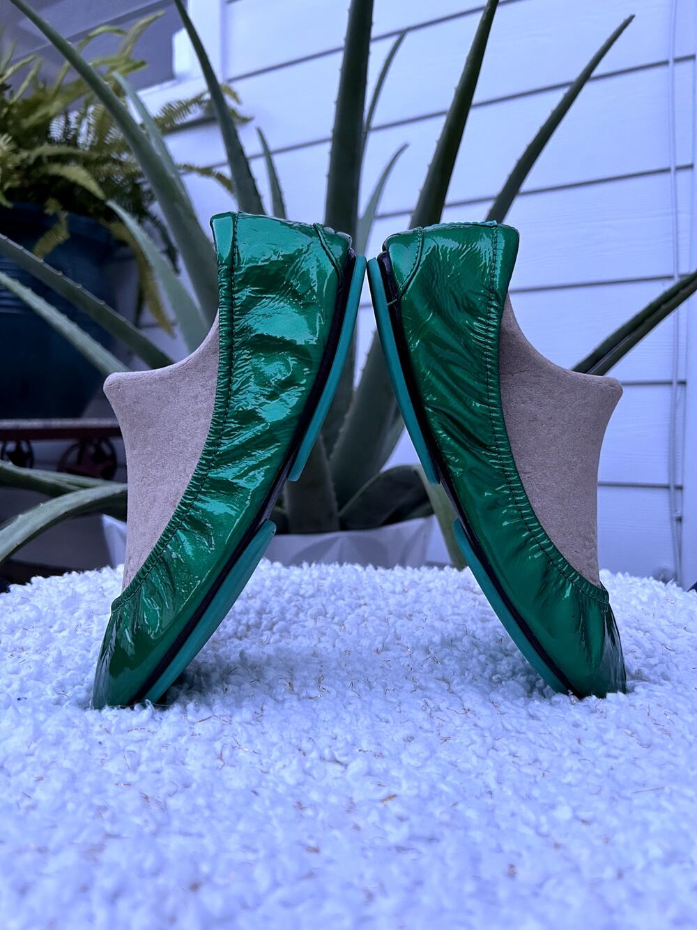 Tieks by Gavrieli Emerald Patent Leather Ballet Flats Sz6 - Picture 1 of 8
